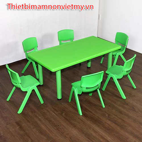 Kinh Nghiem Chon Mua Ban Ghe Cho Be Mam Non 6
