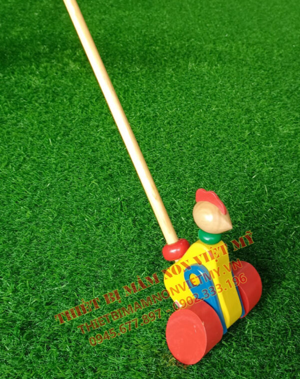 Con Vật đẩy Gà Mổ Thóc